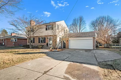 1740 Millbrook, Grand Rapids, MI 49508