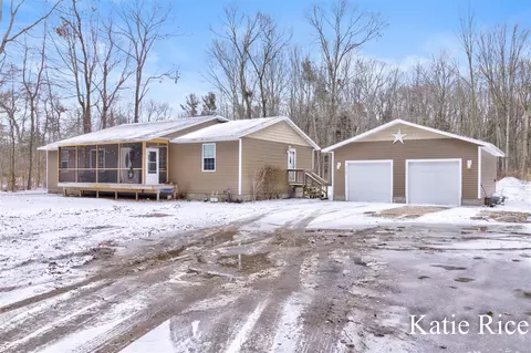 6606 Hancock, Montague, MI 49437