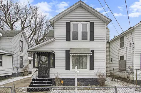 1350 N Edwards, Kalamazoo, MI 49007