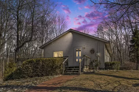 12850 Pennington, Cedar Springs, MI 49319