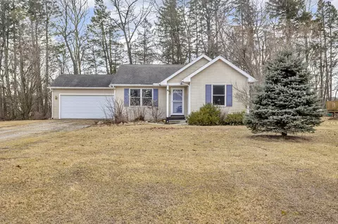 3521 Crestone, Tecumseh, MI 49286