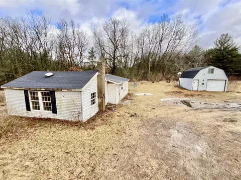 1492 W Dick, Fenwick, MI 48834