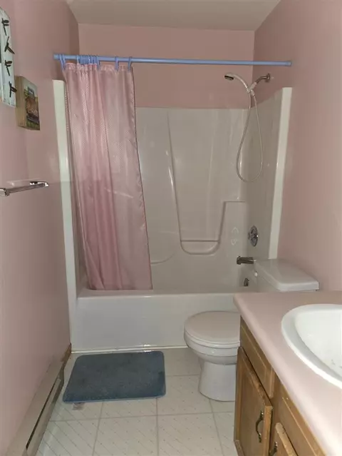 Bath - 5604 N Mac, Irons, MI 49644 photo 3 of 5