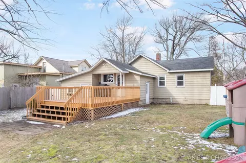 Exterior - 520 Exchange, Spring Lake, MI 49456 photo 6 of 13