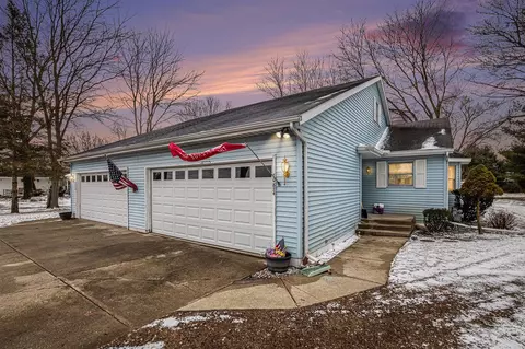 70874 Elkhart, Edwardsburg, MI 49112