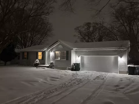 958 Airport, Norton Shores, MI 49441
