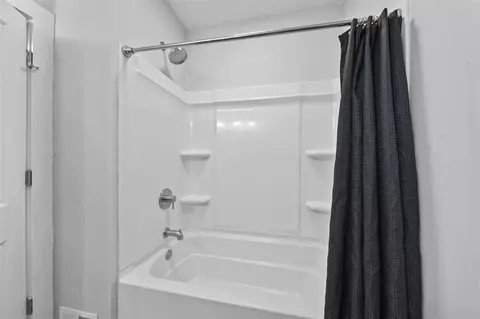 Bath - 10034 Pulaski, Hanover, MI 49241 photo 2 of 3
