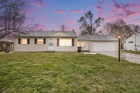 2312 Sugarloaf, Portage, MI 49024