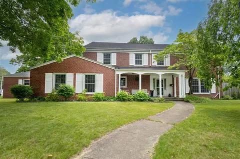 435 Edka, Sturgis, MI 49091