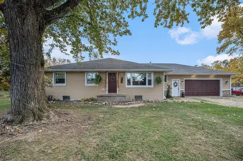 8094 E Y, Vicksburg, MI 49097