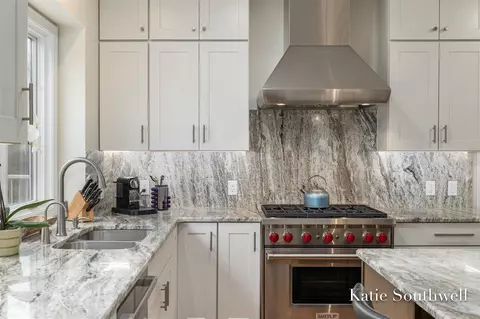 Kitchen - 4636 Oakwright, Ada, MI 49301 photo 4 of 10