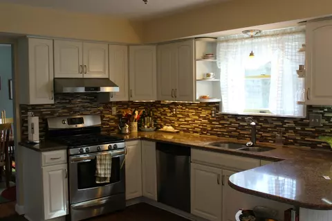 Kitchen - 85 W Willis, Saline, MI 48176 photo 1 of 3