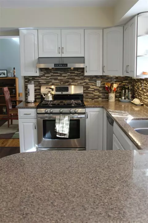 Kitchen - 85 W Willis, Saline, MI 48176 photo 3 of 3