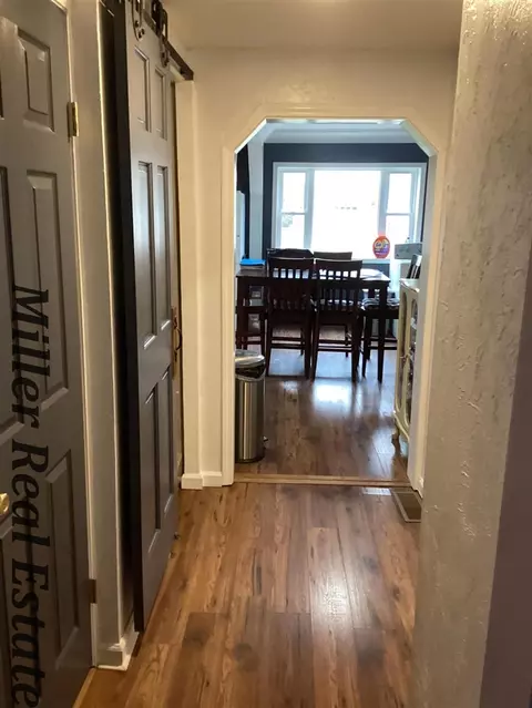 Entry Way - 224 N Catherine, Ithaca, MI 48847 photo 1 of 4
