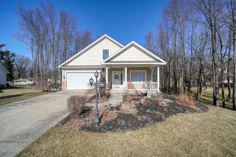 136 Nicole, Brooklyn, MI 49230