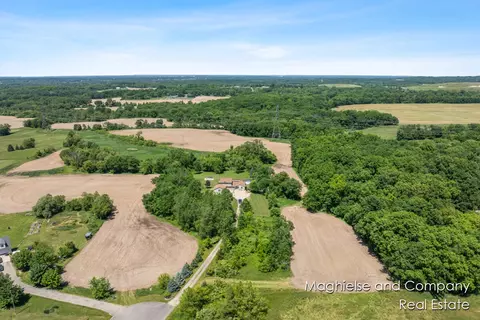 View/Area - 1507 146th, Dorr, MI 49323 photo 9 of 10