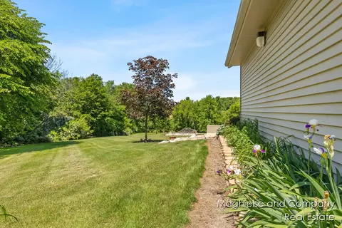 Exterior - 1507 146th, Dorr, MI 49323 photo 8 of 36