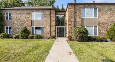 477 Barkwood, Walker, MI 49534