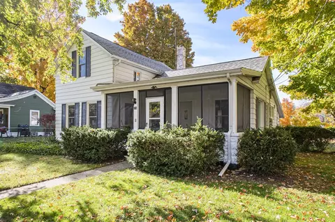 216 S St Joseph, Niles, MI 49120