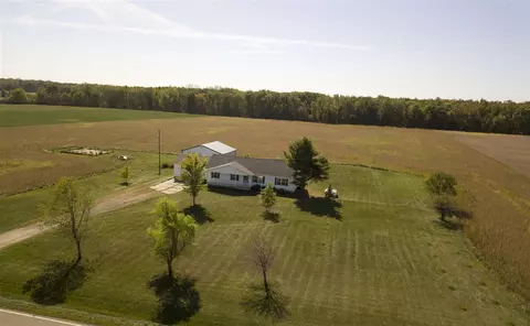 13521 Broom #B, Waldron, MI 49288
