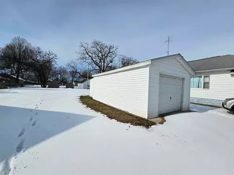 Exterior - 314 Sylvan, Buchanan, MI 49107 photo 7 of 7