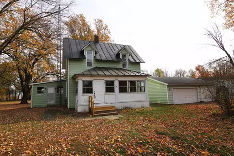 290 N Maple, Marcellus, MI 49067 photo 2