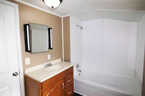 290 N Maple, Marcellus, MI 49067 photo 15