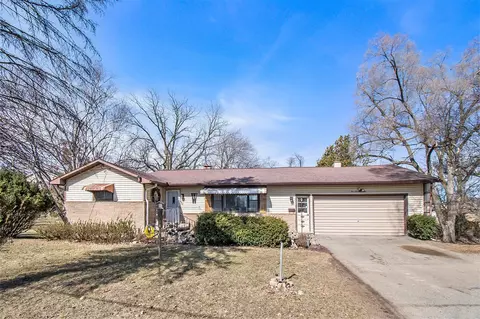 150 E Maple, Muir, MI 48860