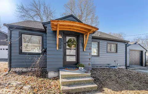 309 Lincoln, Chelsea, MI 48118