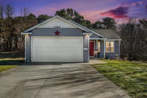 3383 Heathridge, Hamilton, MI 49419