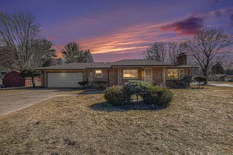 1408 Meadowlane, Kentwood, MI 49508