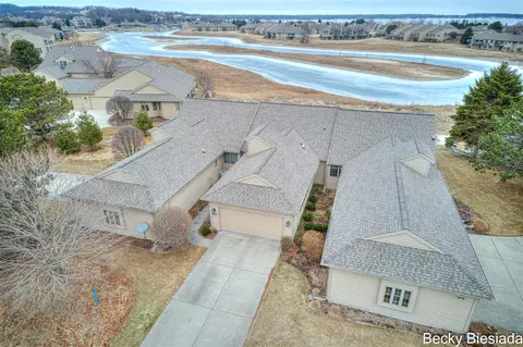 1676 W Harbour Towne, Muskegon, MI 49441