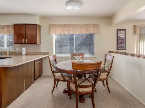 Dining - 18859 Valleyview, Riverview, MI 48193 photo 2 of 2