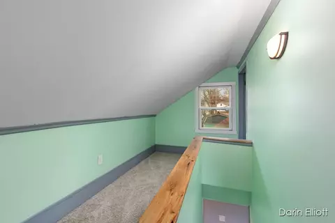 Entry Way - 310 E Adams, Ionia, MI 48846 photo 2 of 2