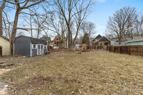 Exterior - 310 E Adams, Ionia, MI 48846 photo 2 of 4