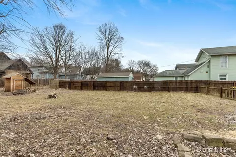 Exterior - 310 E Adams, Ionia, MI 48846 photo 4 of 4