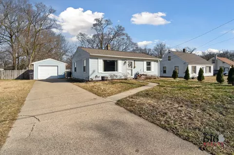 3848 Boone, Wyoming, MI 49519