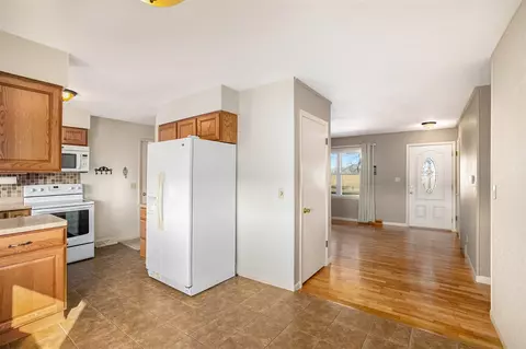 Entry Way - 13745 Cornell, Concord, MI 49237 photo 1 of 1