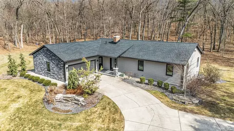 8888 Brower Lk, Rockford, MI 49341