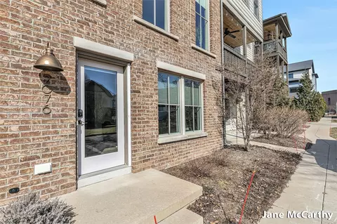 2076 Celadon #93, Grand Rapids, MI 49525