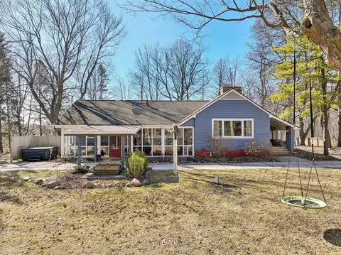 4014 Earhart, Ann Arbor, MI 48105