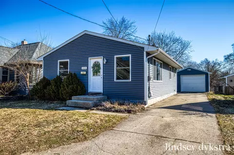 3124 Vermont, Grandville, MI 49418