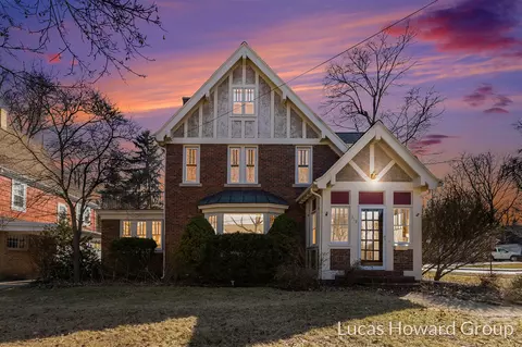 319 W Cass, Greenville, MI 48838