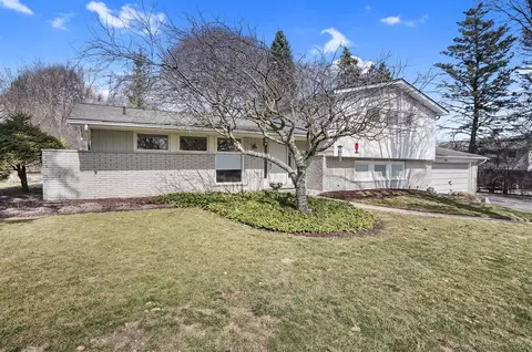 5538 Raven, Bloomfield Hills, MI 48301