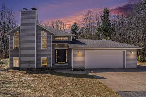 3486 65th, Saugatuck, MI 49453