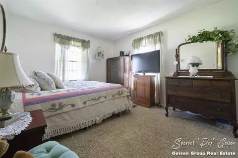Bedroom - 837 N State, Belding, MI 48809 photo 2 of 3