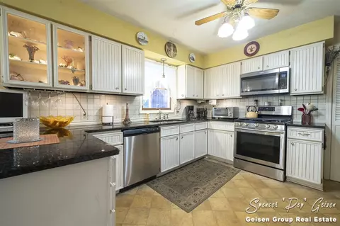 Kitchen - 837 N State, Belding, MI 48809 photo 4 of 6
