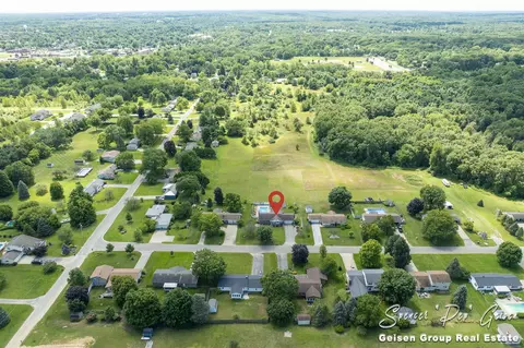View/Area - 837 N State, Belding, MI 48809 photo 8 of 9