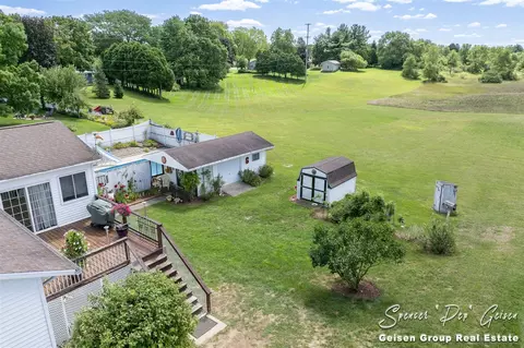 View/Area - 837 N State, Belding, MI 48809 photo 7 of 9