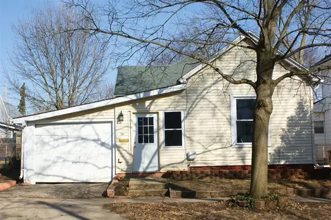 709 Bennett, Jackson, MI 49202 photo 2
